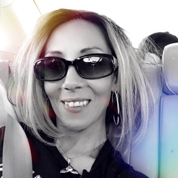 Meet your Posher, Ricky - Picture 3 of 4